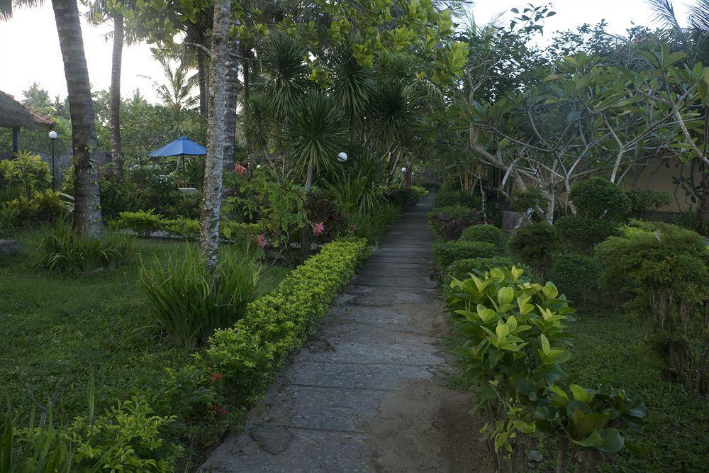 Segara Anak Bungalow & Restaurant Kuta  Kültér fotó