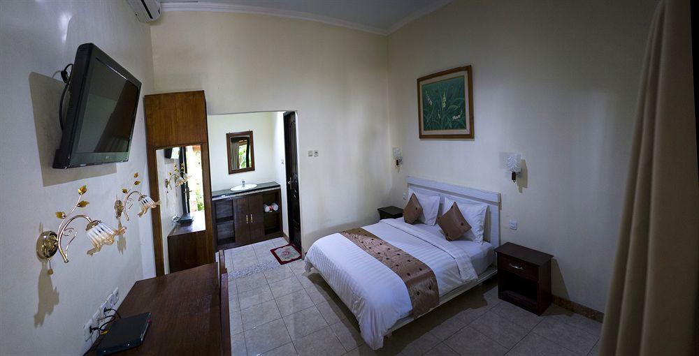 Segara Anak Bungalow & Restaurant Kuta  Kültér fotó