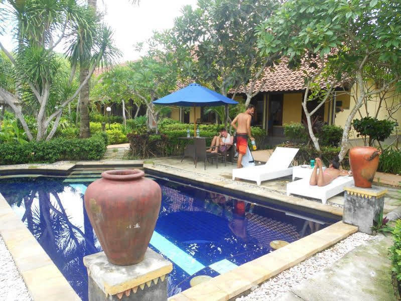Segara Anak Bungalow & Restaurant Kuta  Kültér fotó