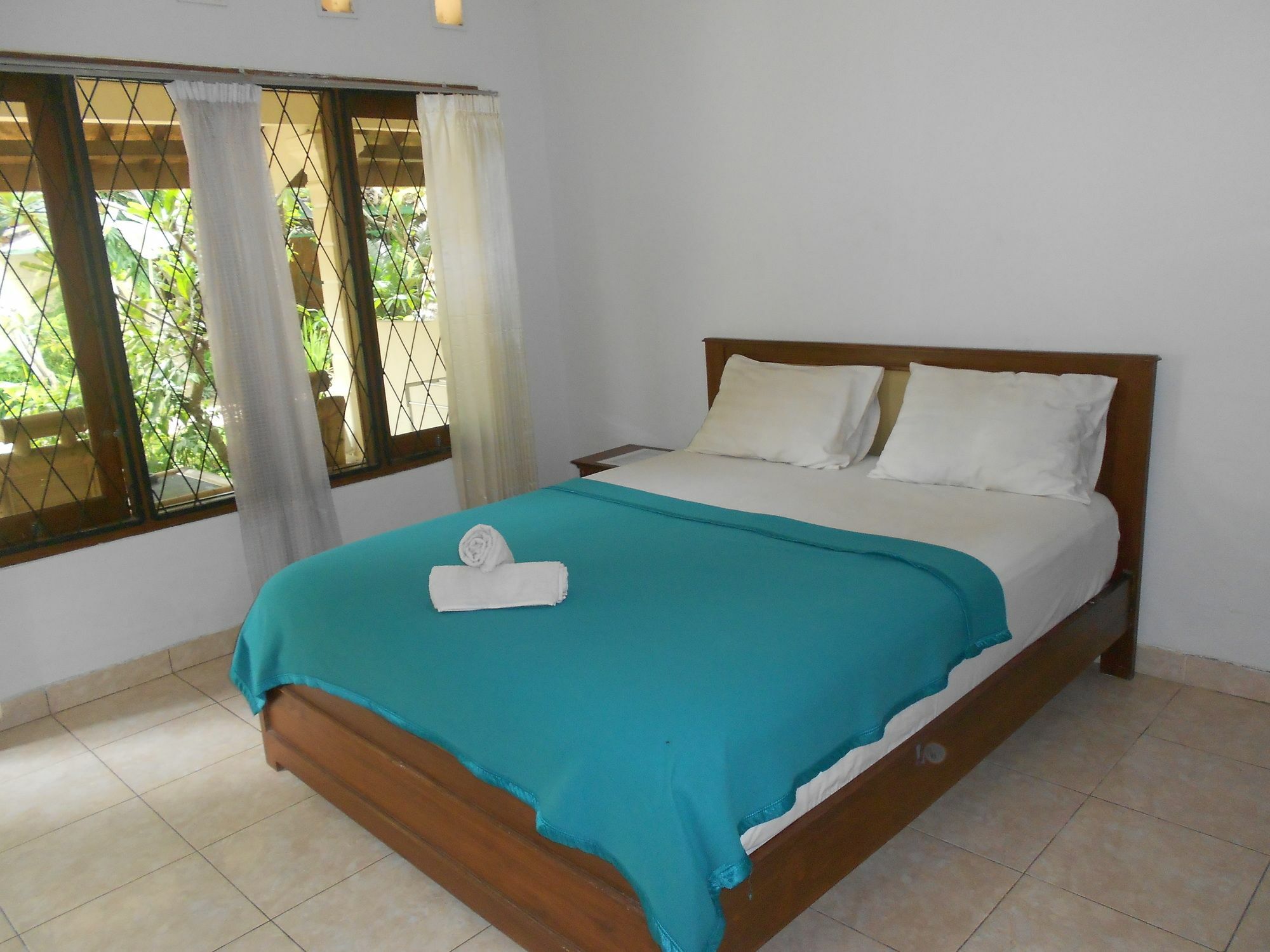 Segara Anak Bungalow & Restaurant Kuta  Kültér fotó