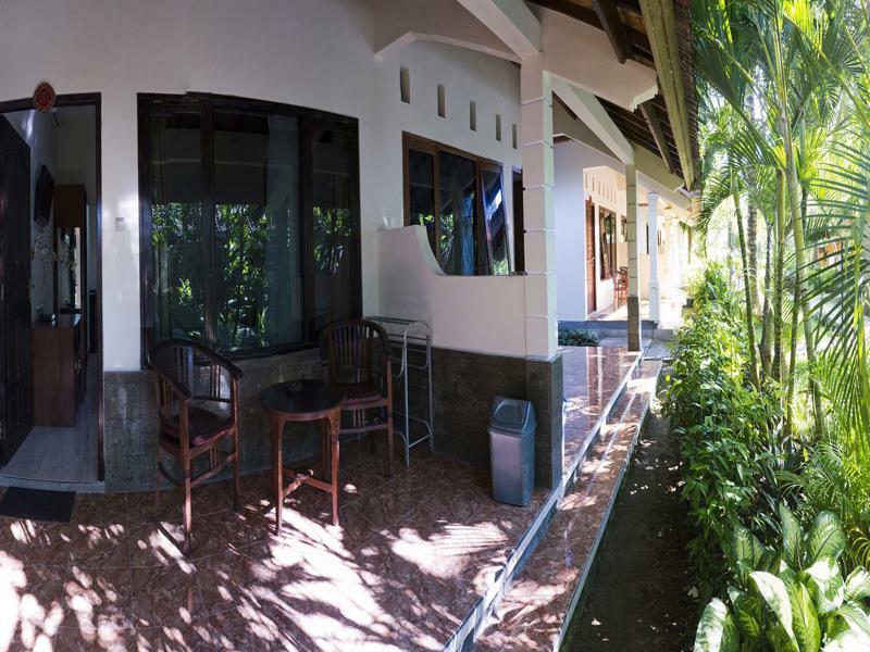 Segara Anak Bungalow & Restaurant Kuta  Kültér fotó