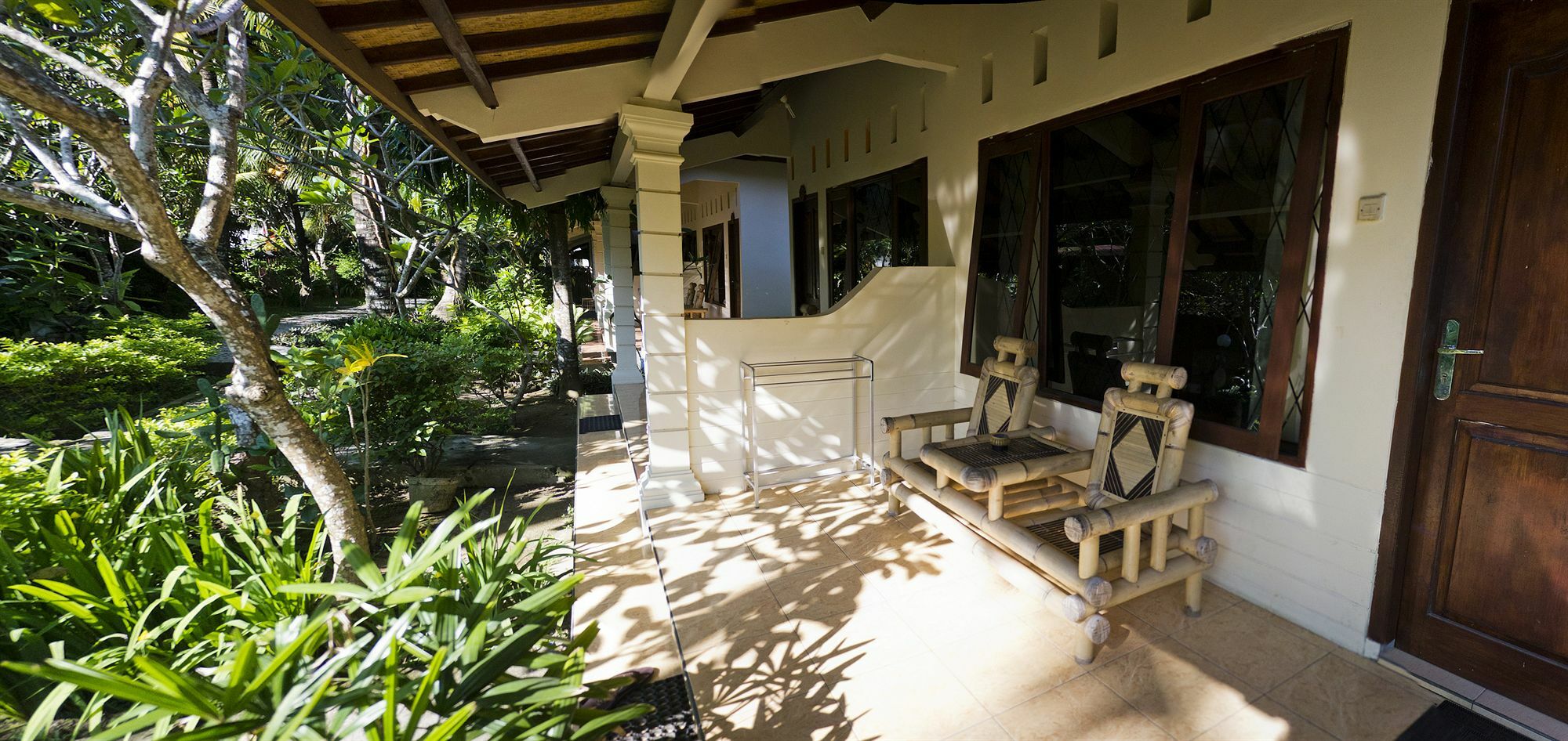 Segara Anak Bungalow & Restaurant Kuta  Kültér fotó